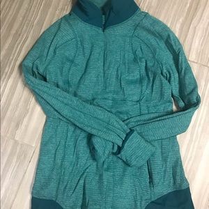 Quarter zip LULULEMON top